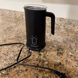 Instant Black Electric Milk Frother